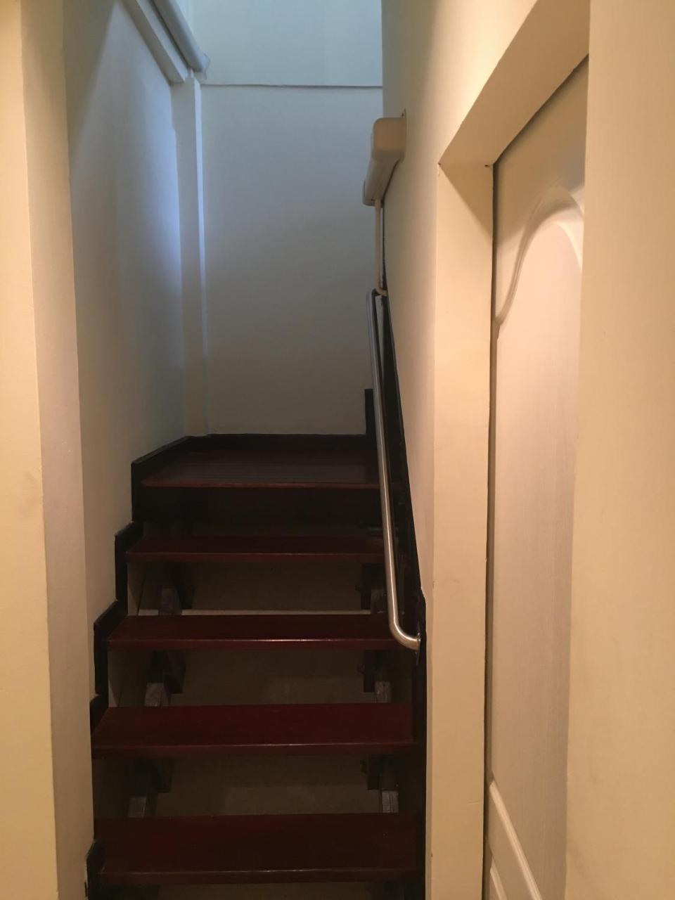 Hostel The Baan Nathong Bangkok Zewnętrze zdjęcie