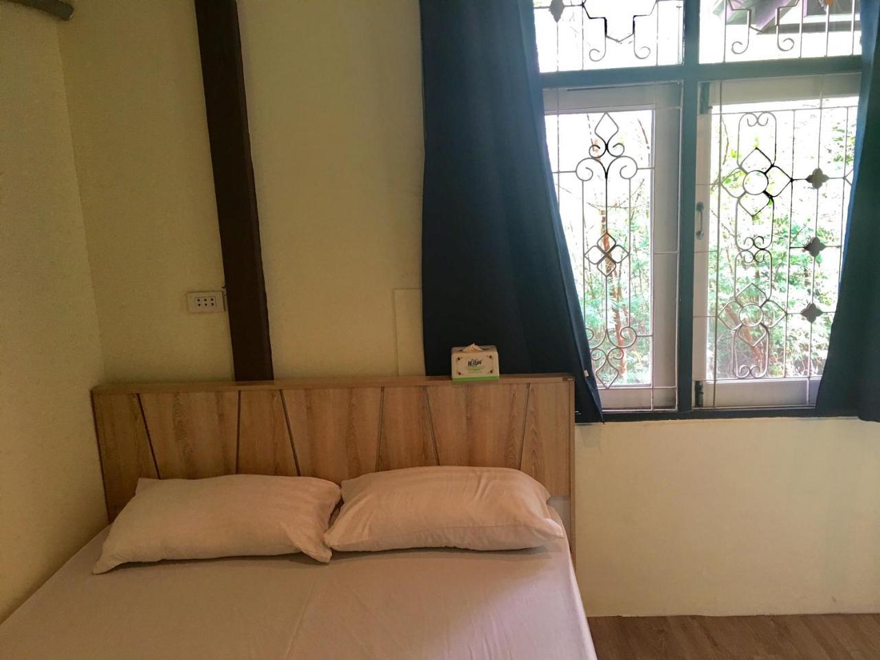 Hostel The Baan Nathong Bangkok Zewnętrze zdjęcie